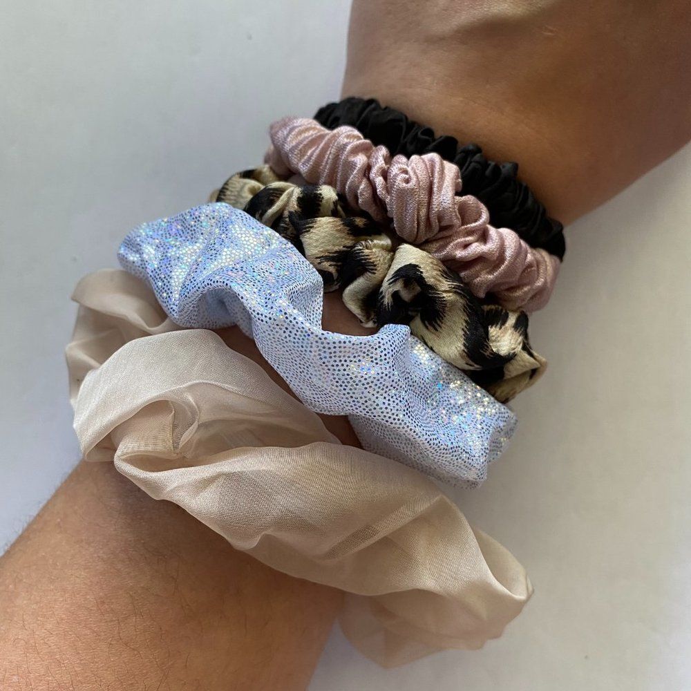 Set of 5 Scrunchies - Nude Leopard Print Metallic